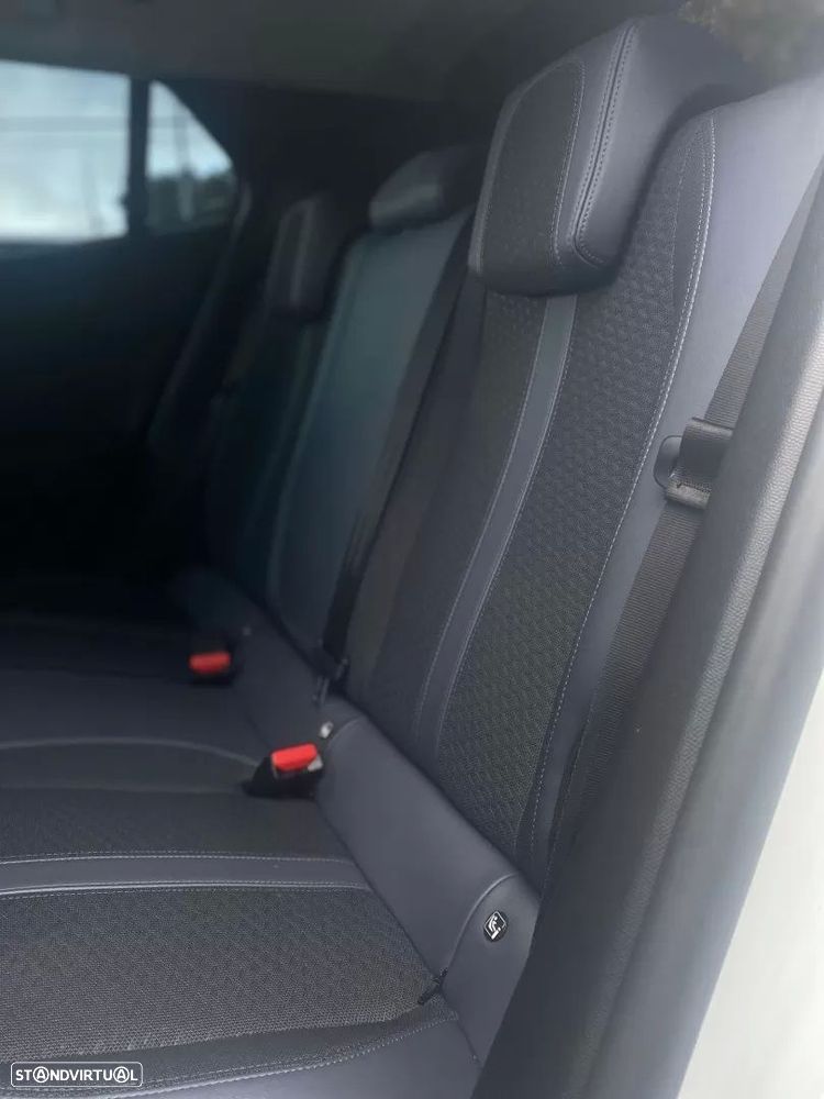 Peugeot e-2008 50 kWh Allure Pack - 13