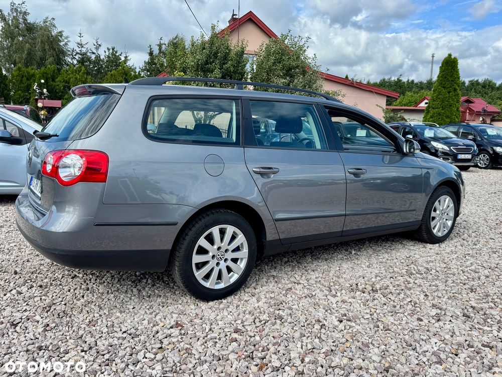 Volkswagen Passat - 14