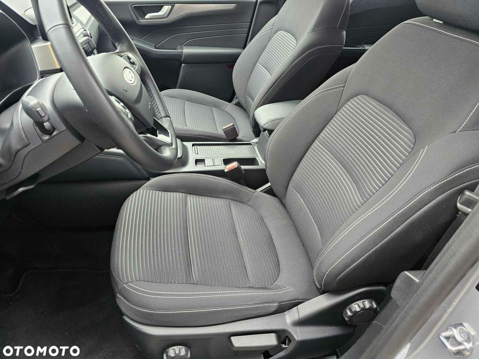 Ford Kuga 1.5 EcoBoost FWD Titanium - 11
