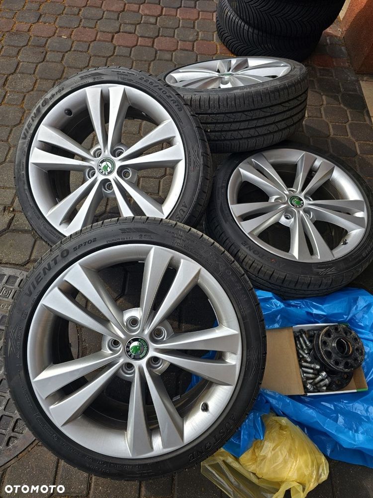 Skoda Octavia 2.0 TFSI RS DSG - 5