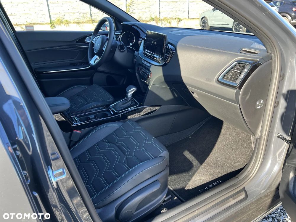 Kia XCeed 1.6 T-GDI Tribute DCT - 22