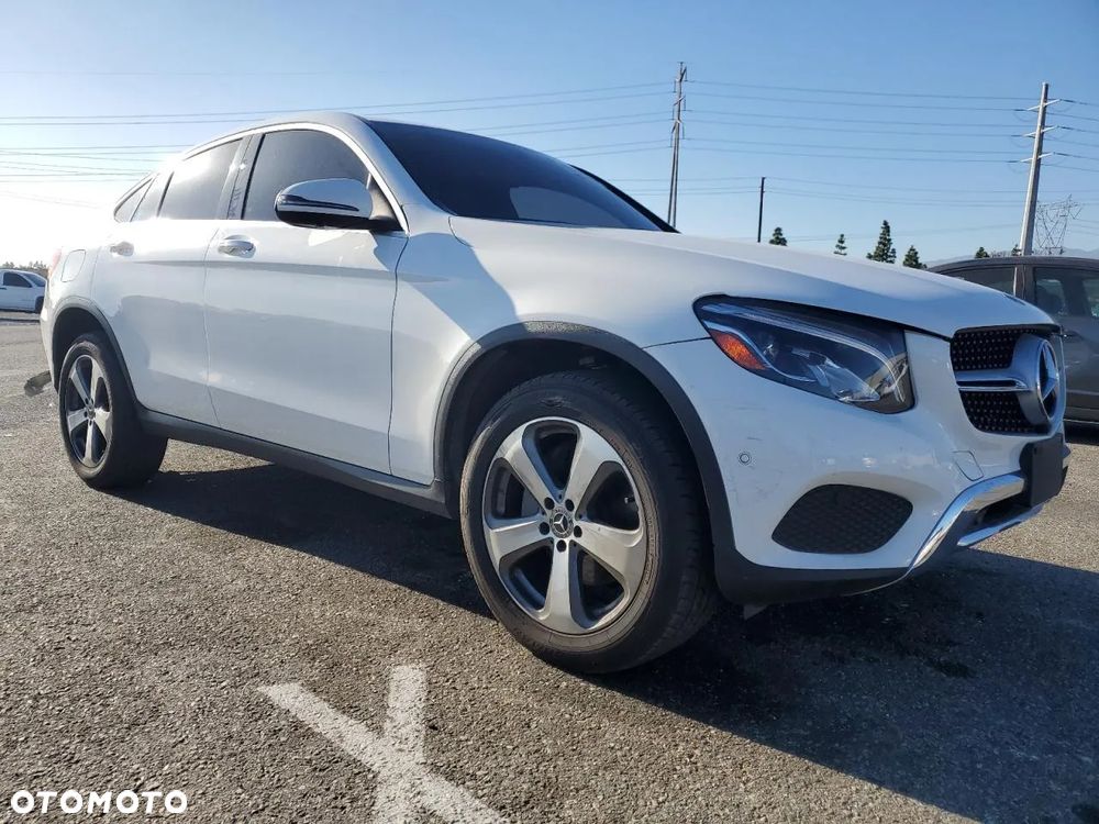 Mercedes-Benz GLC - 1