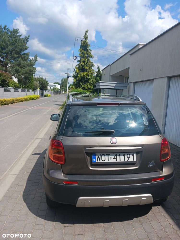 Fiat Sedici 1.6 16V 4x2 Emotion - 4