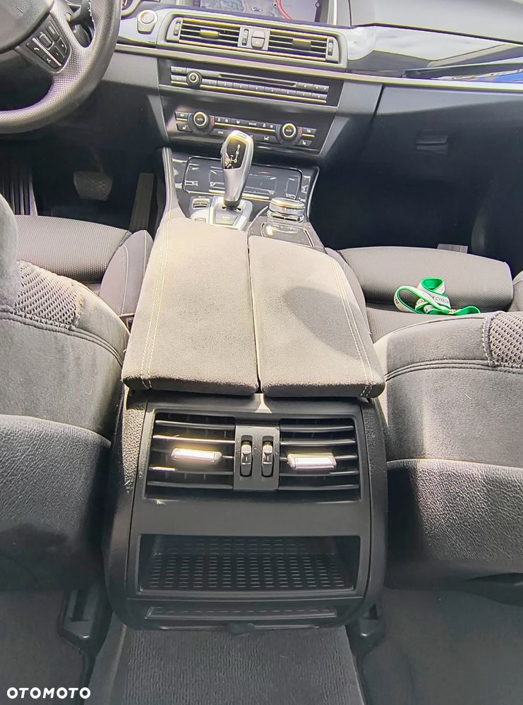 BMW Seria 5 520d - 13