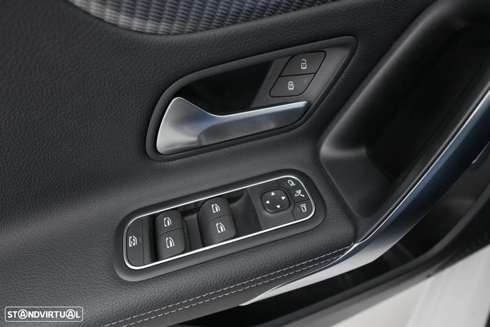 Mercedes-Benz A 250 e - 22