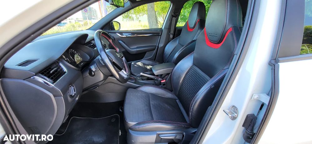 Skoda Octavia 2.0 TDI RS DSG - 10