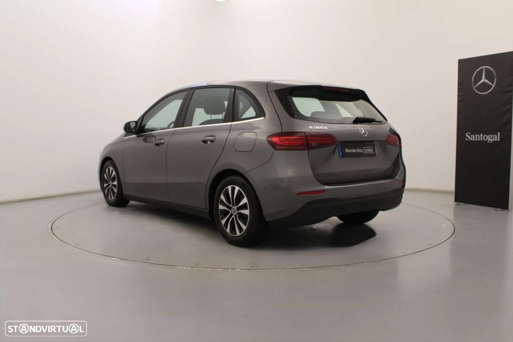 Mercedes-Benz B 180 d - 10