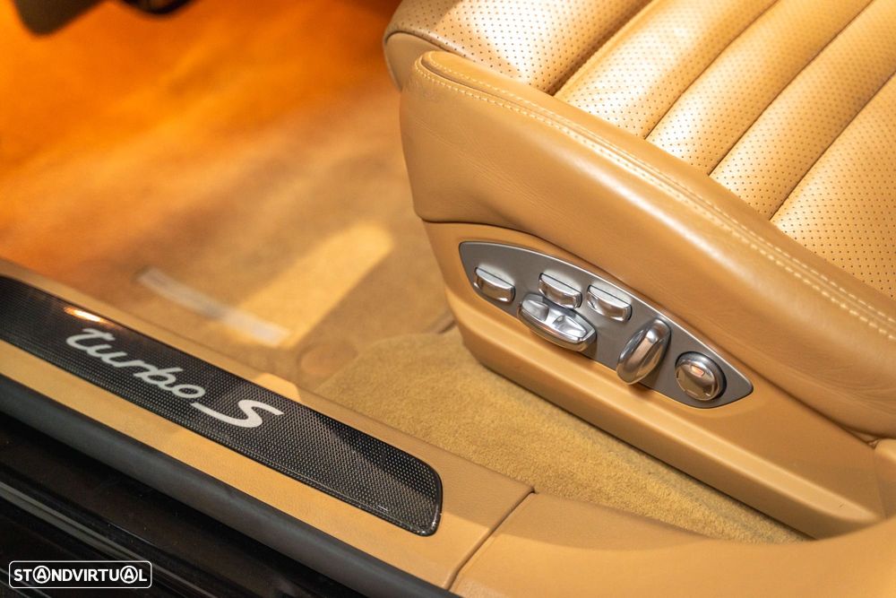 Porsche Panamera Turbo S PDK - 11