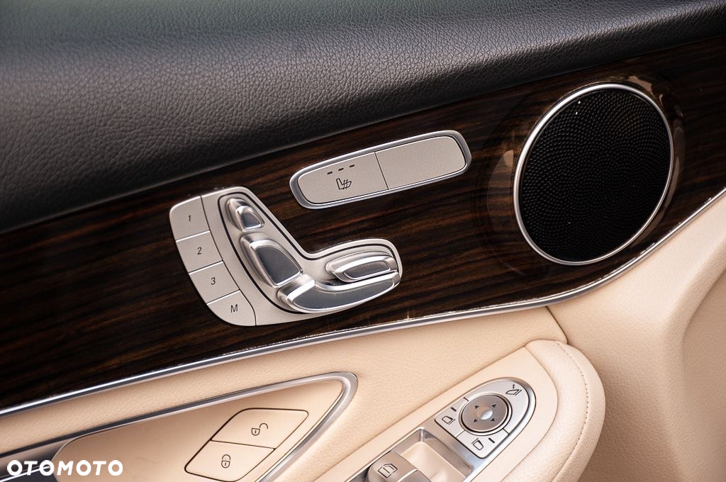 Mercedes-Benz GLC 300 4Matic 9G-TRONIC - 20