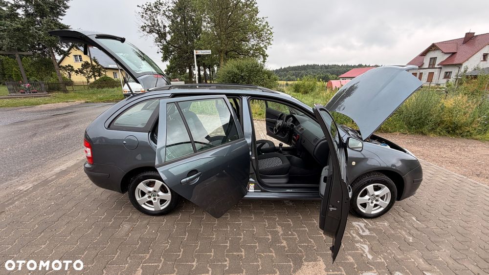 Skoda Fabia - 4