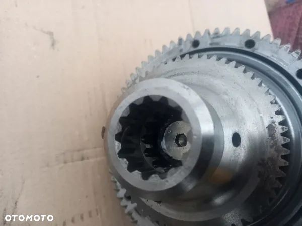 Kosz WOM Z73 Massey Ferguson 6170 - 8