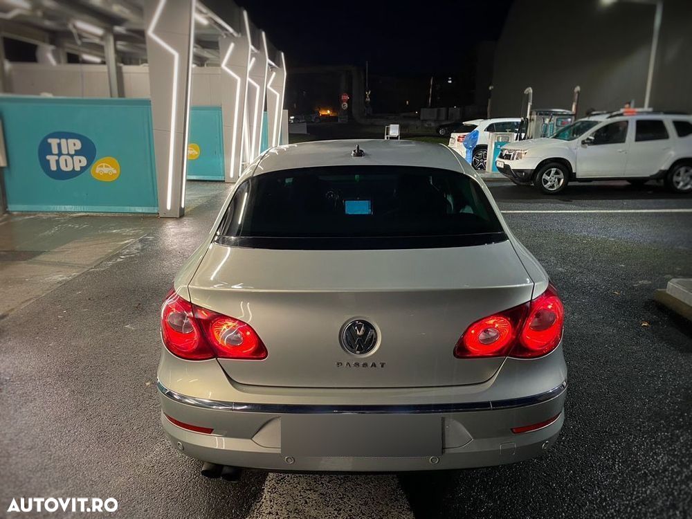 Volkswagen Passat CC - 8