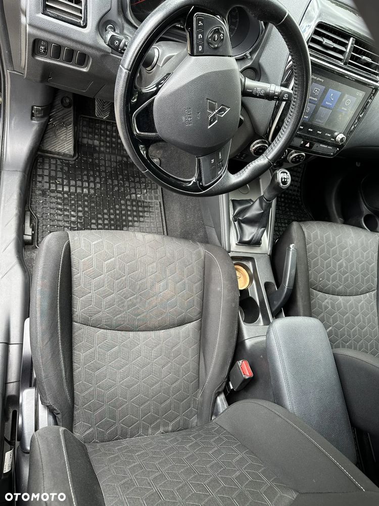 Mitsubishi ASX 2.0 Invite - 8
