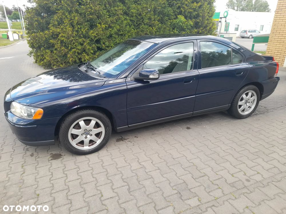 Volvo S60 2.4 Momentum - 3