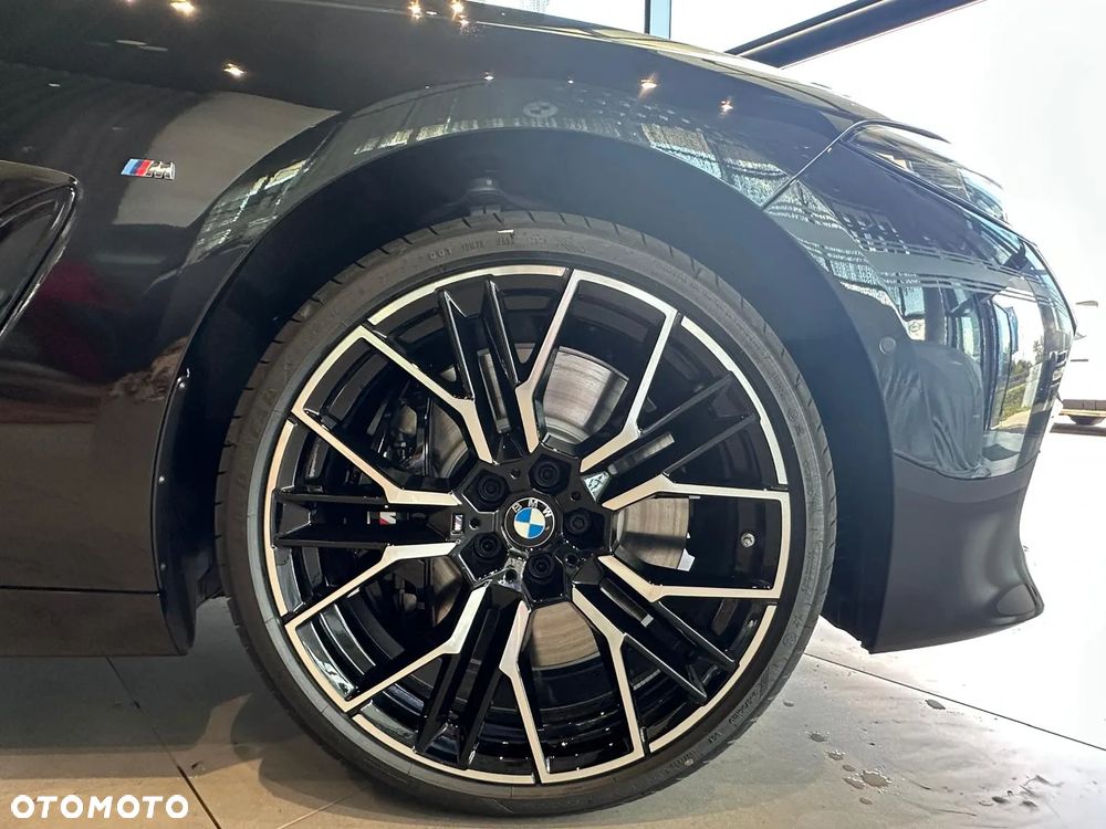 BMW Seria 8 - 13