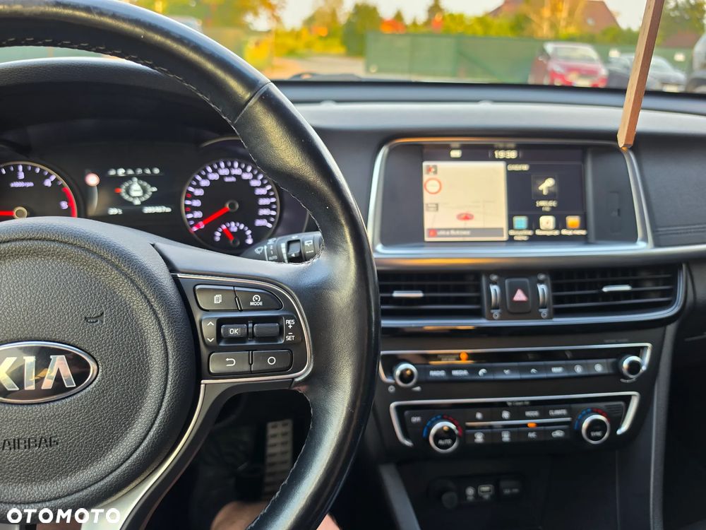 Kia Optima 1.7 CRDI L - 24
