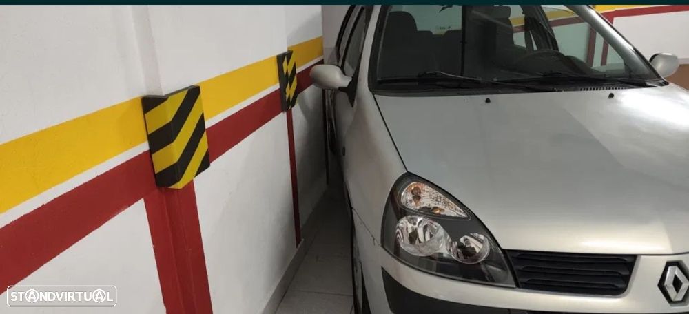 Renault Clio - 1