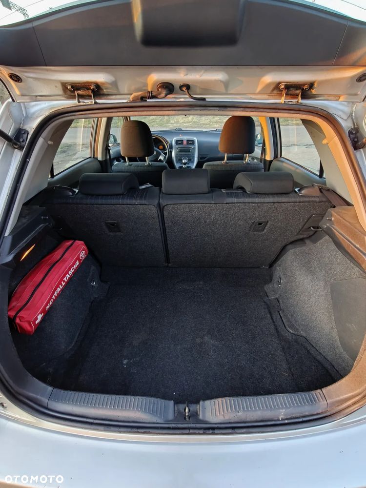 Toyota Auris 1.33 VVT-i Life - 21