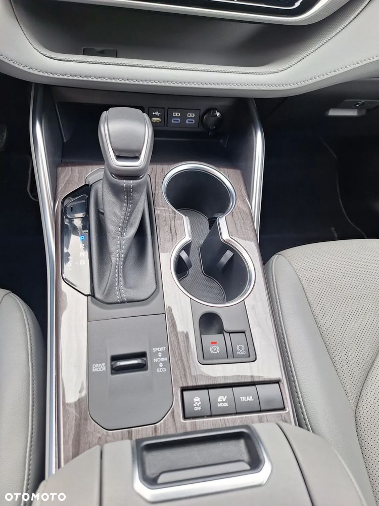Toyota Highlander 2.5 Hybrid Executive - 15