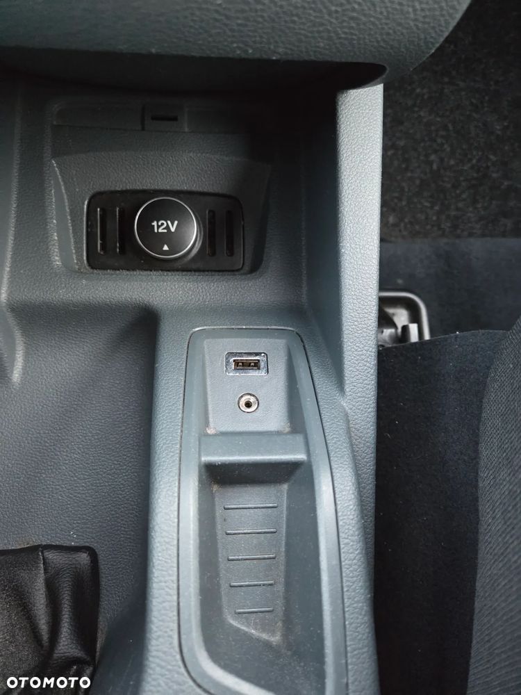 Ford C-MAX 1.6 TDCi Start-Stop-System Trend - 15