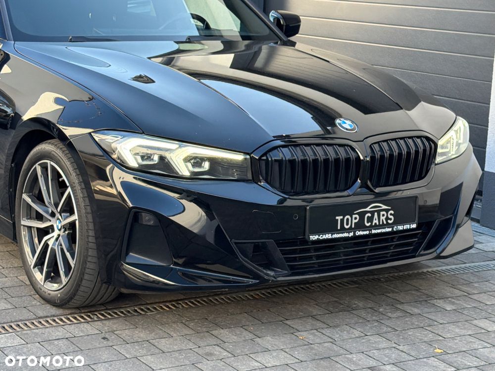 BMW 3 Series 2023 photo 2