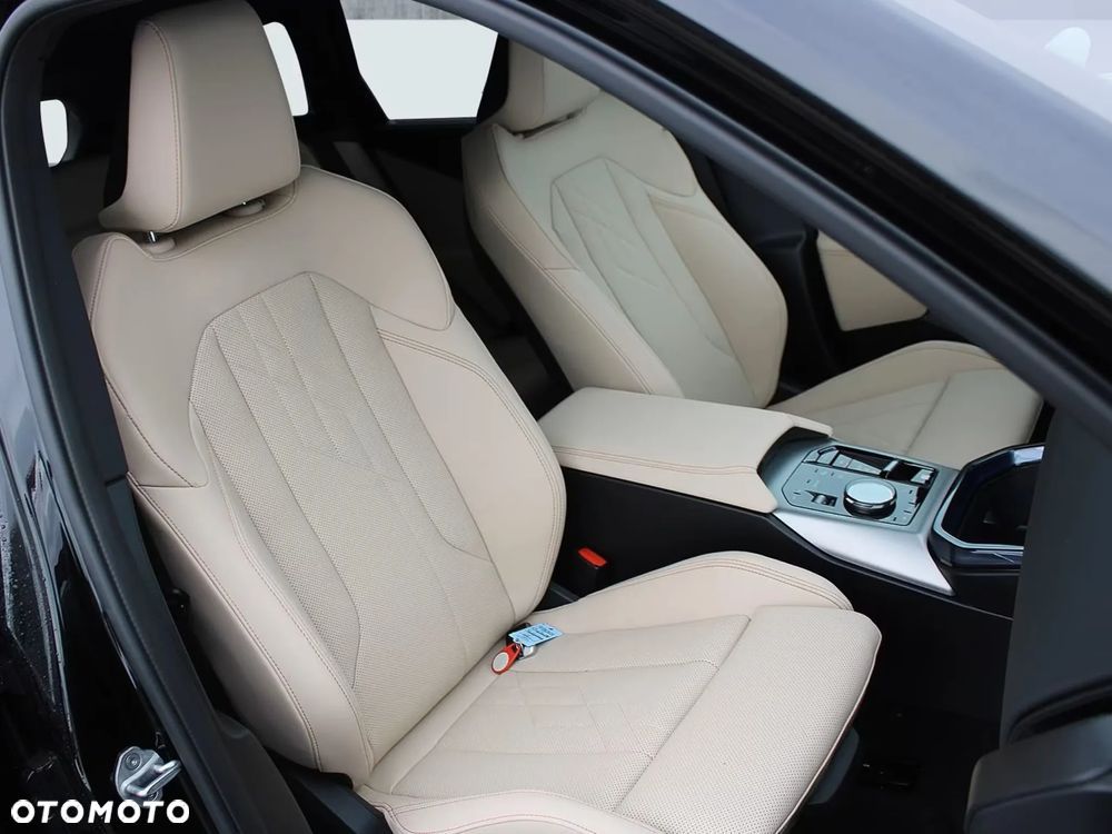 BMW X3 xDrive20 mHEV - 9