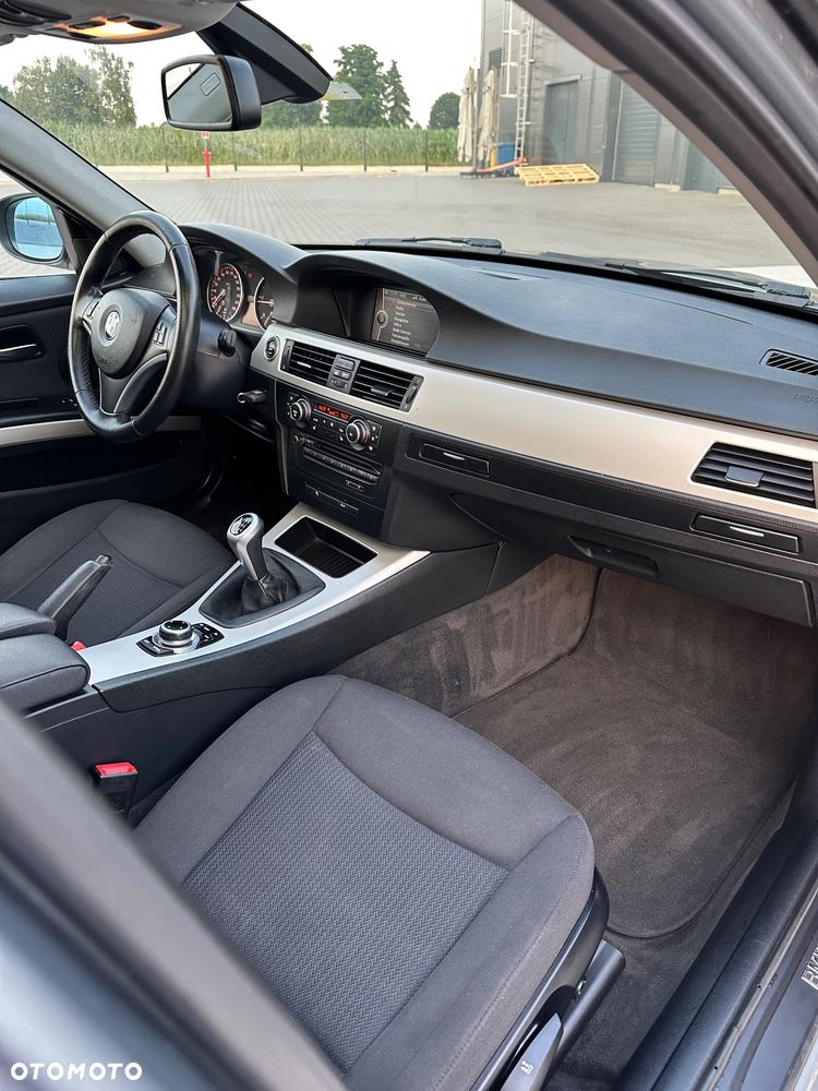 BMW Seria 3 320d Efficient Dynamic Edition Blue Performance Sport Line - 22