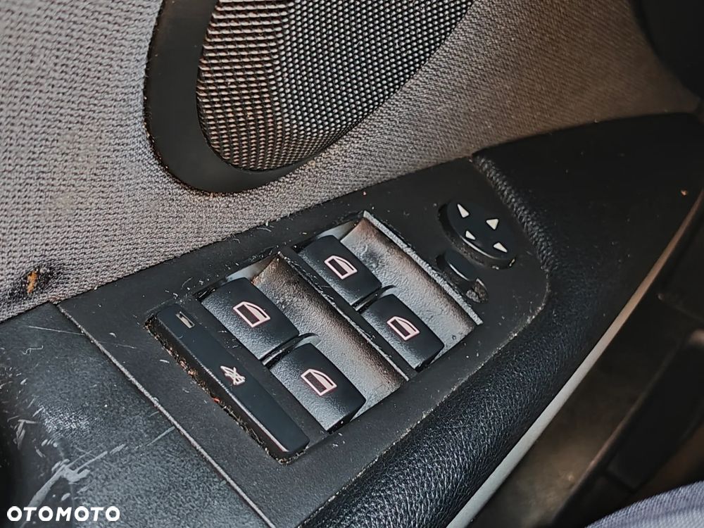 BMW Seria 3 320i - 20