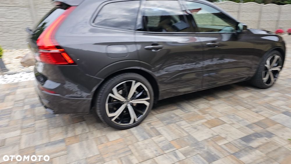 Volvo XC 60 T8 Plug-In Hybrid AWD Ultimate Dark - 7