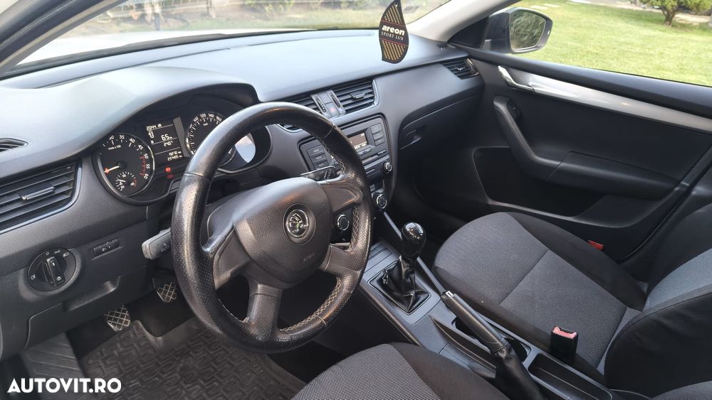 Skoda Octavia 1.6 TDI Classic - 9