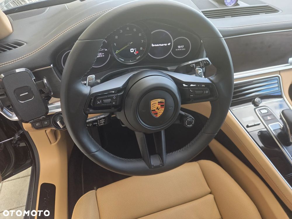 Porsche Panamera 4 E-Hybrid Platinum Edition - 11