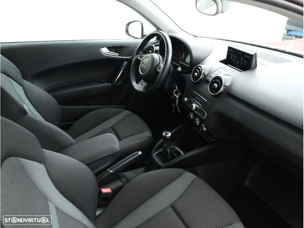 Audi A1 1.4 TDI Design - 15