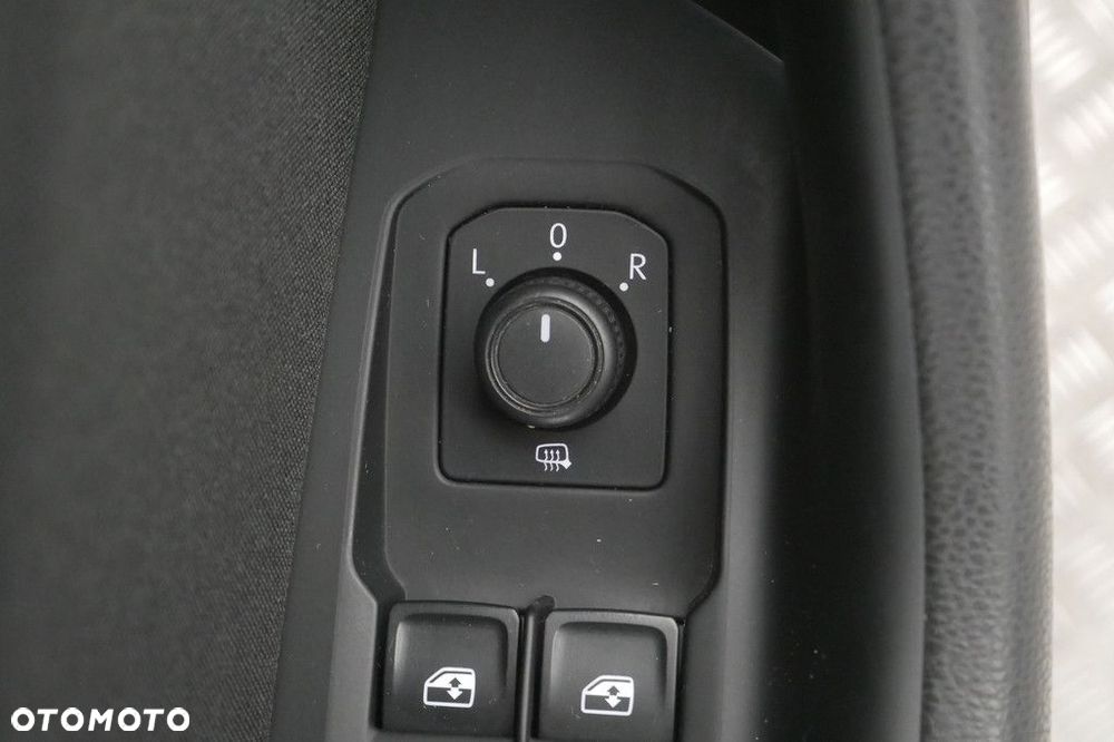 Volkswagen Passat Variant 2.0 TDI EVO Business - 27