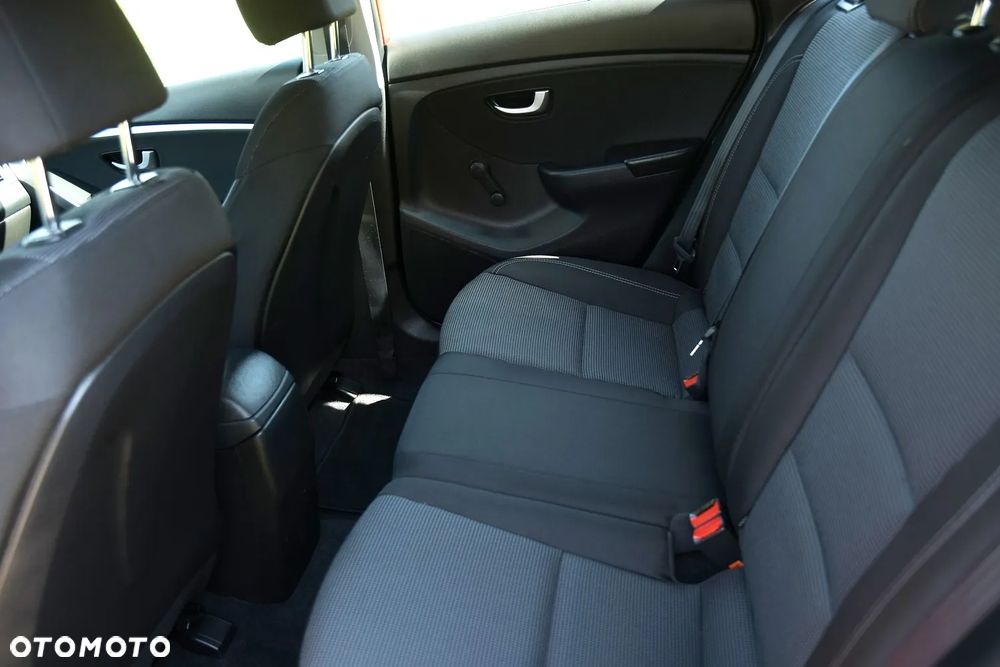 Hyundai i30 - 22