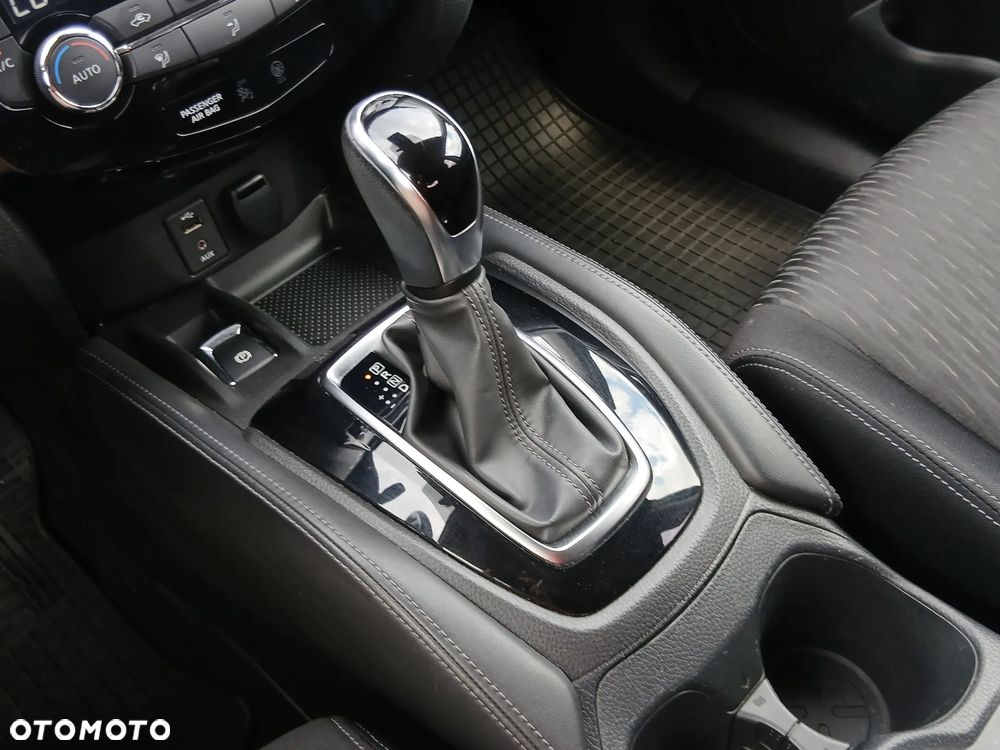 Nissan X-Trail - 11