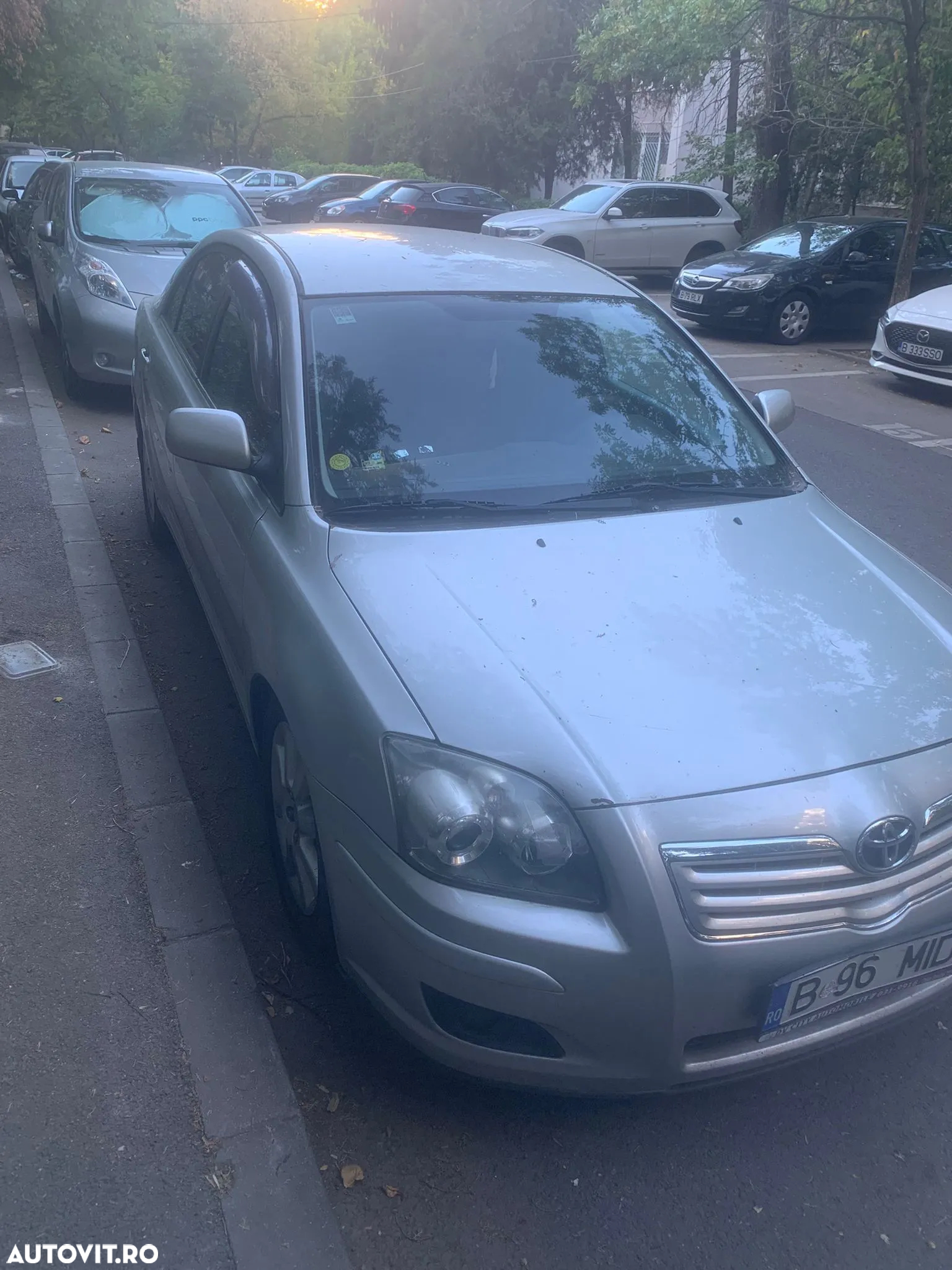 Toyota Avensis - 2
