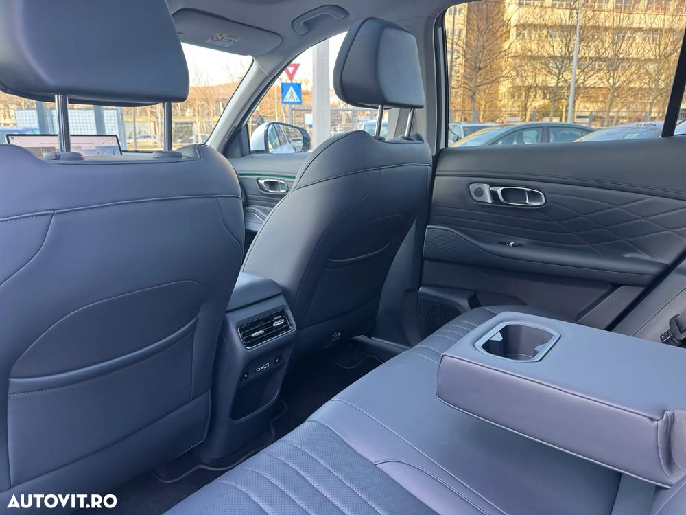 Geely Starray EM-i - 18