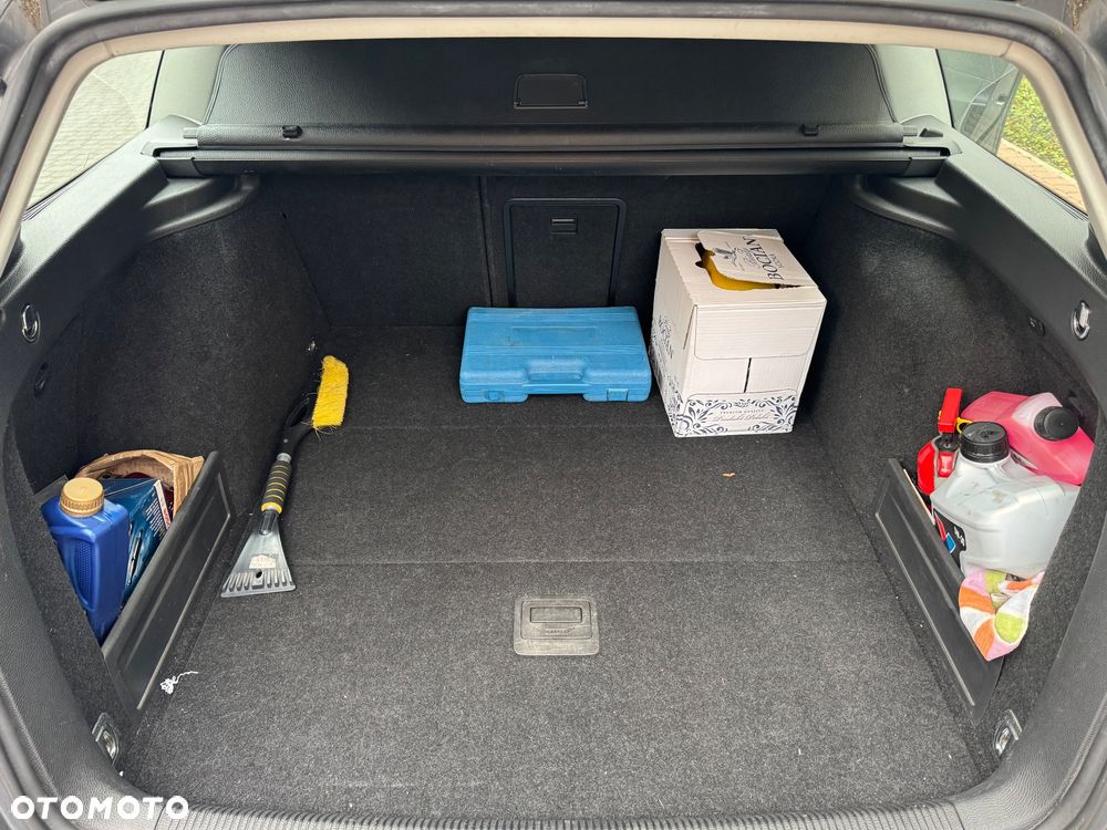 Volkswagen Passat 1.9 TDI Trendline - 18