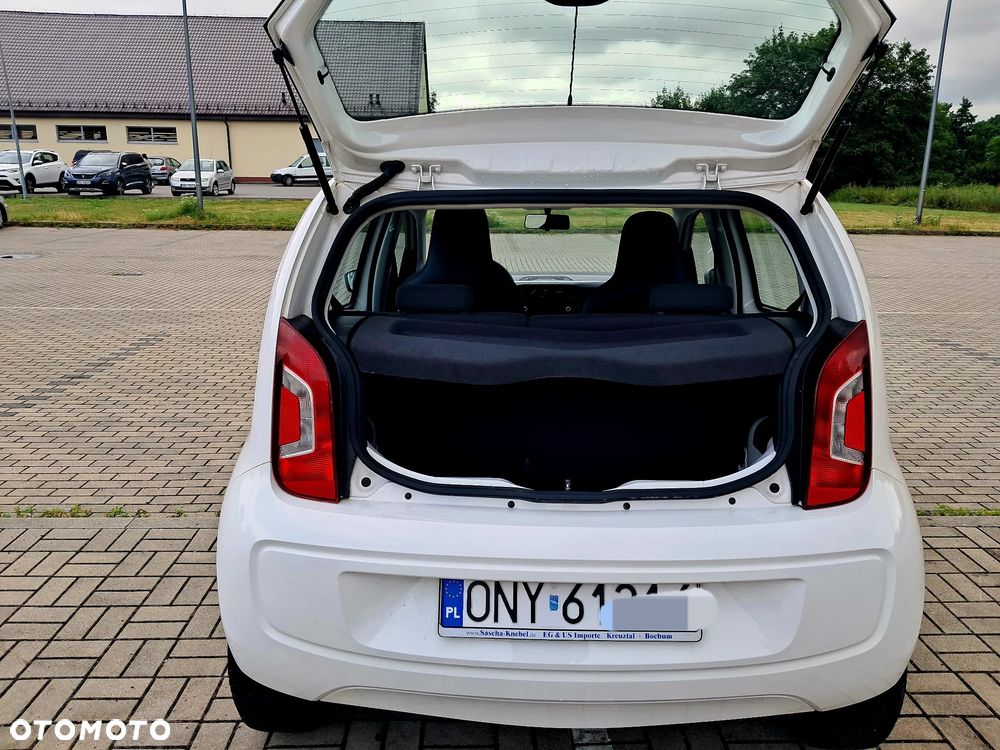 Volkswagen up! BlueMotion Technology cup - 5