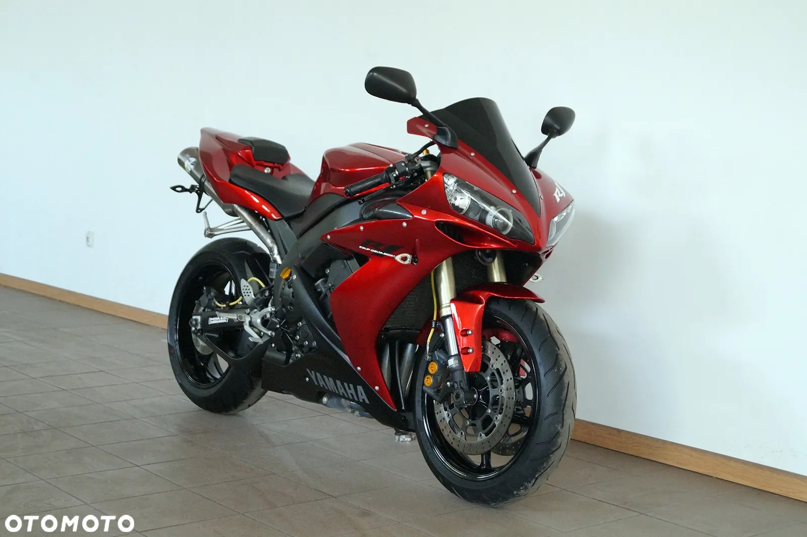 Yamaha R1 - 2