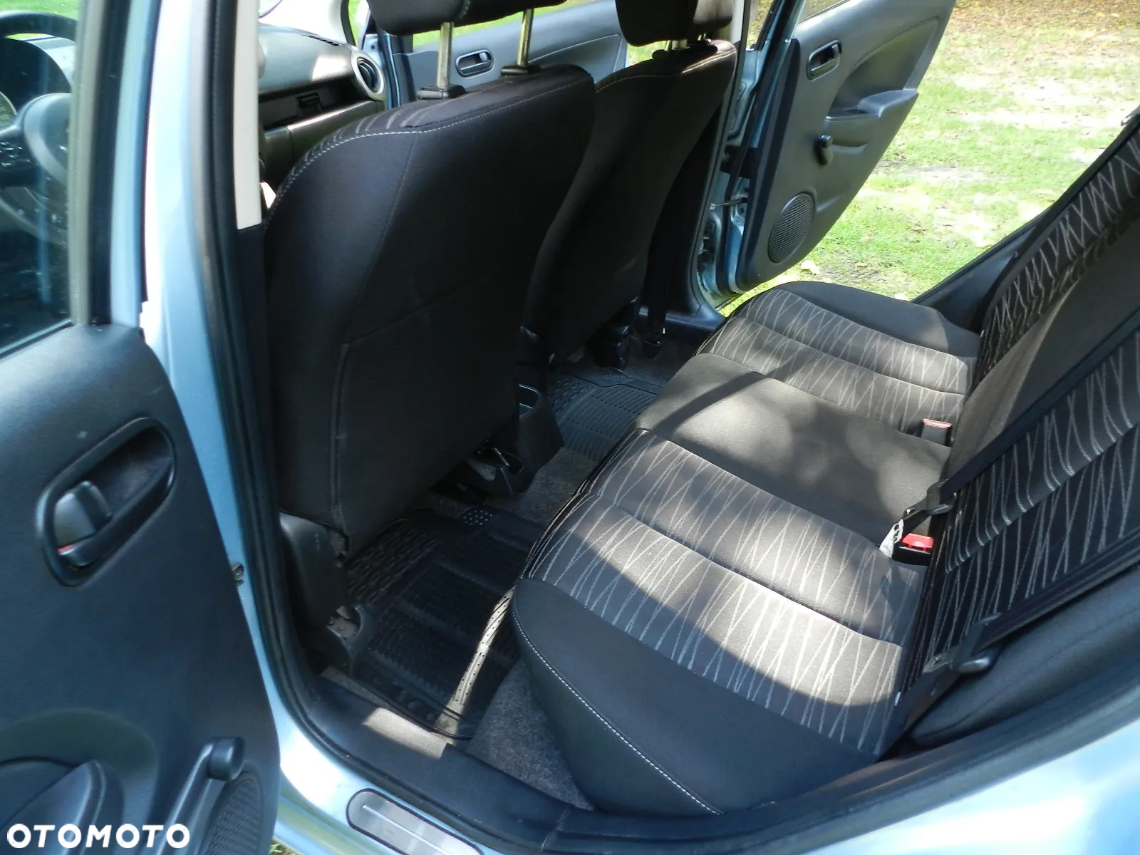Mazda 2 - 17
