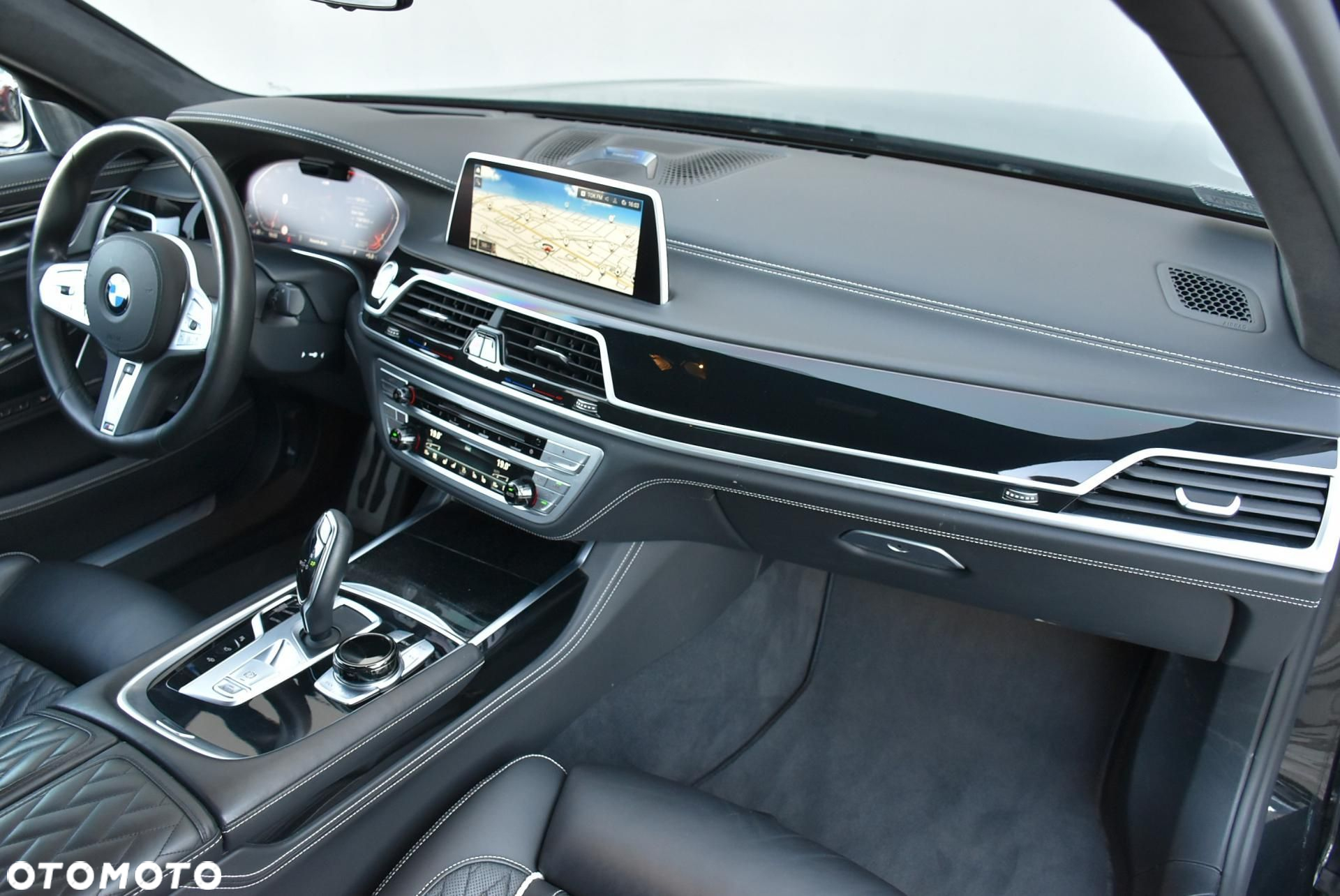 BMW Seria 7 - 12