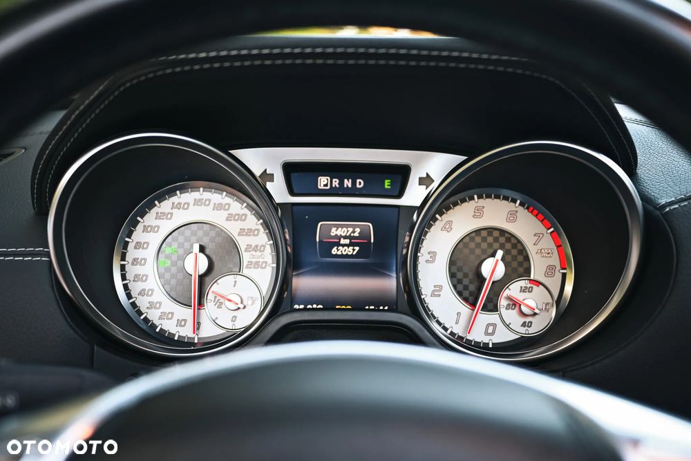 Mercedes-Benz SL 350 BlueEff - 16