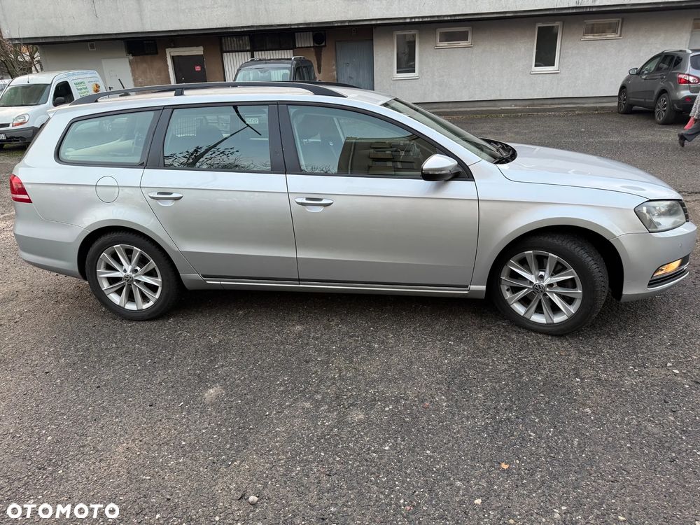 Volkswagen Passat 2.0 TDI DSG BlueMotion Technology Comfortline - 6