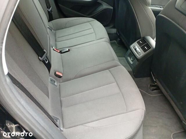 Audi A4 Avant - 6