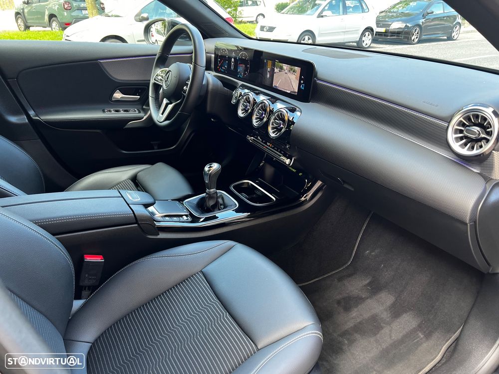 Mercedes-Benz A 180 d Style Plus - 22