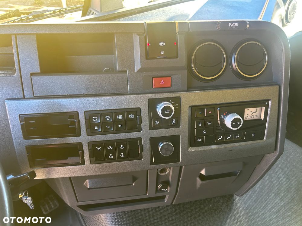 Renault T520 RETARDER / ALUFELGI ALCOA / KSENONY / FULL SPOJLERY / SILNIK 520 KM / PRODUKCJA 2015 ROK !! - 26