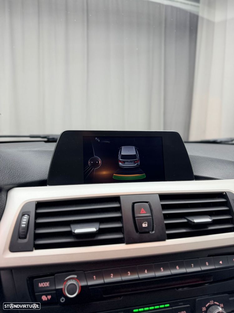 BMW 318 d Auto Pack M - 18