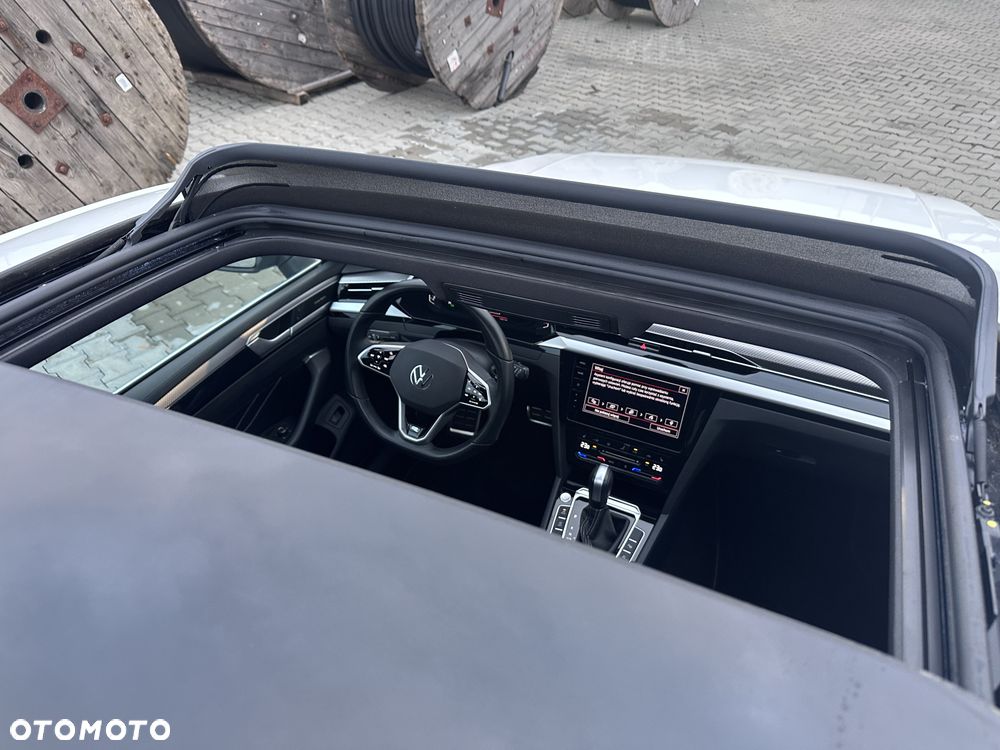 Volkswagen Arteon 2.0 TDI SCR 4Motion DSG R-Line - 17