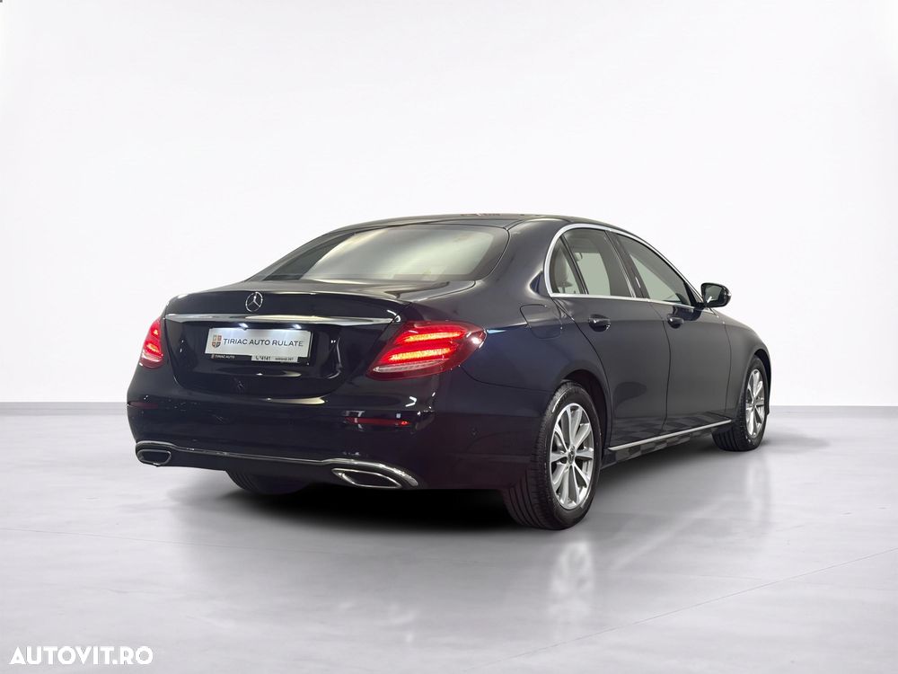 Mercedes-Benz E 220 d 4MATIC 9G-TRONIC - 6